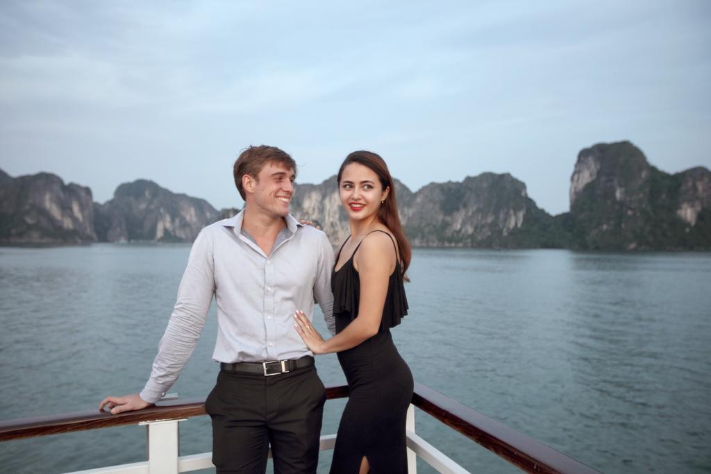 下龍 下龙湾神秘游船酒店 外观 照片