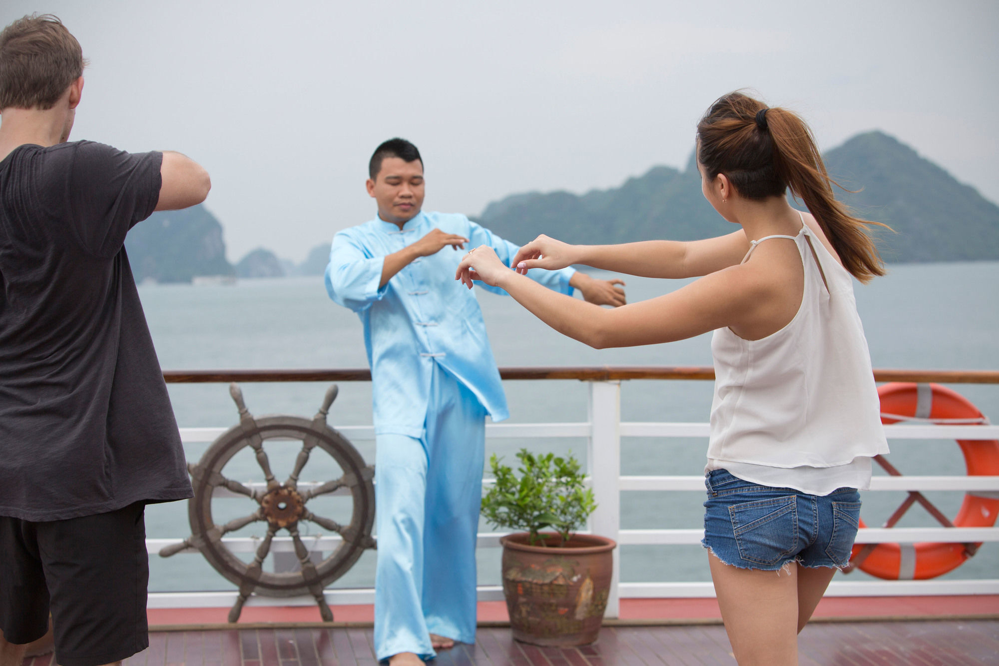 下龍 下龙湾神秘游船酒店 外观 照片